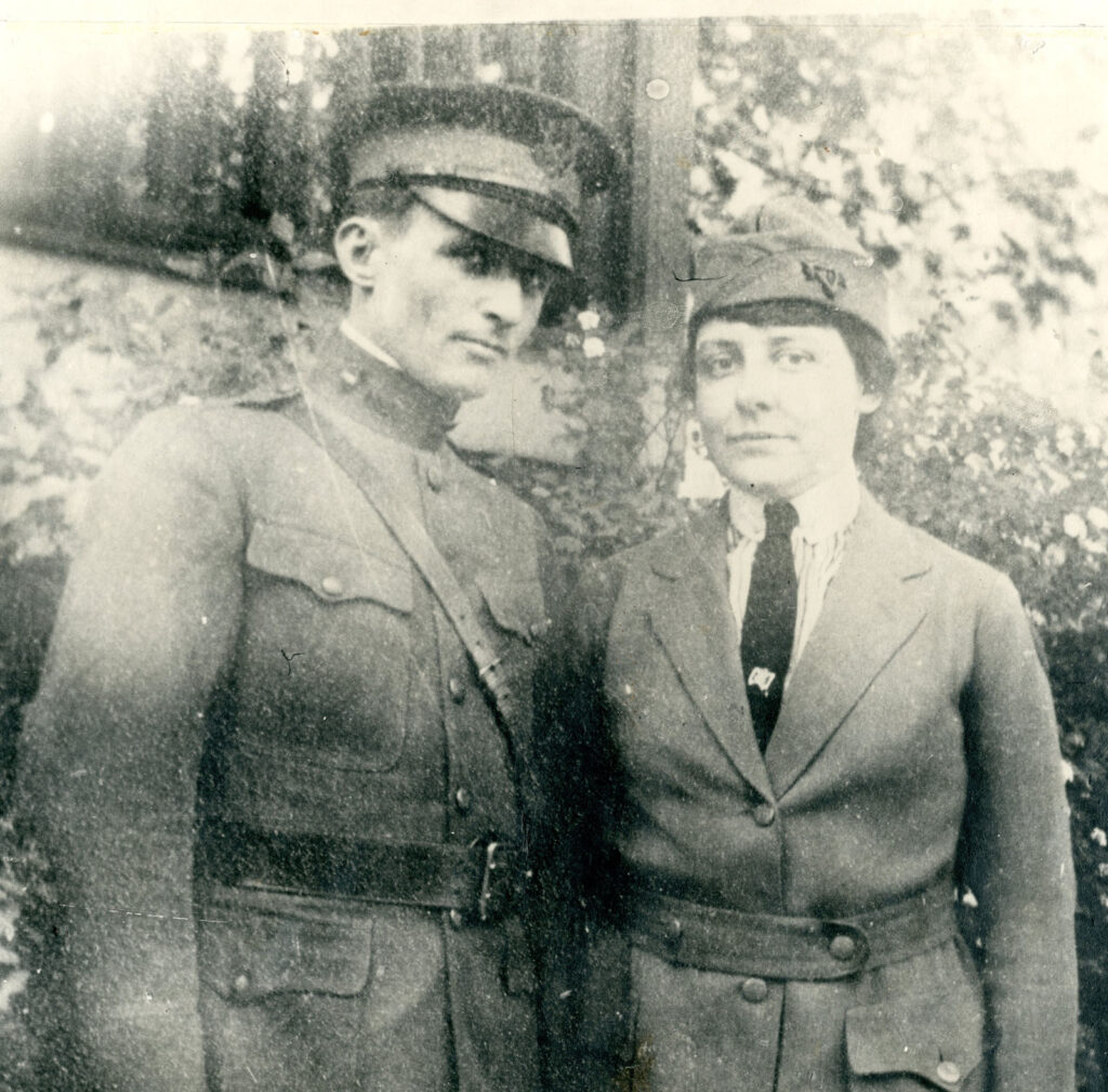 Grace Goulder Izant and her husband Robert J. Izant in France during World War I, both in uniform